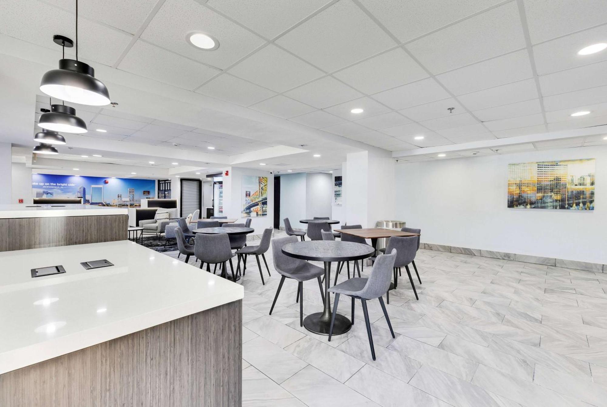 La Quinta Inn & Suites By Wyndham Jacksonville Mandarin Eksteriør billede